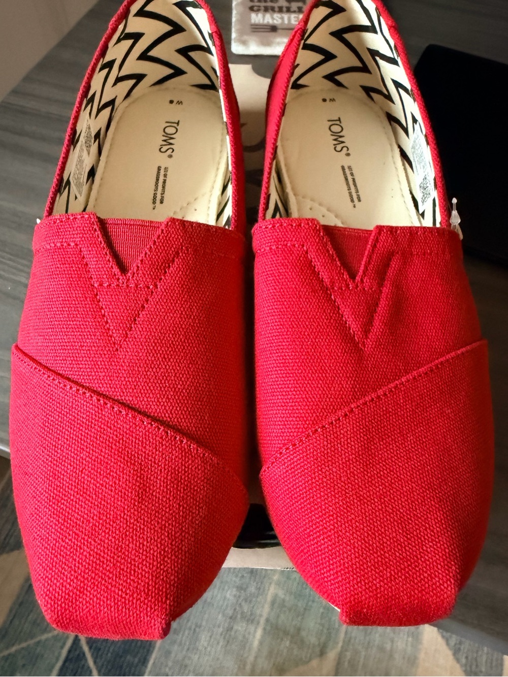 NWT TOMS Alpargata Red Recycled Canvas Slip On Flats Womens 8 - Picture 5 of 5